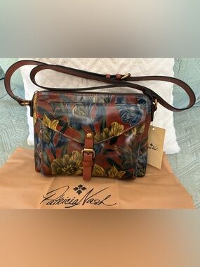 NWT Patricia Nash Enlightened Garden Collection Leather Crossbody